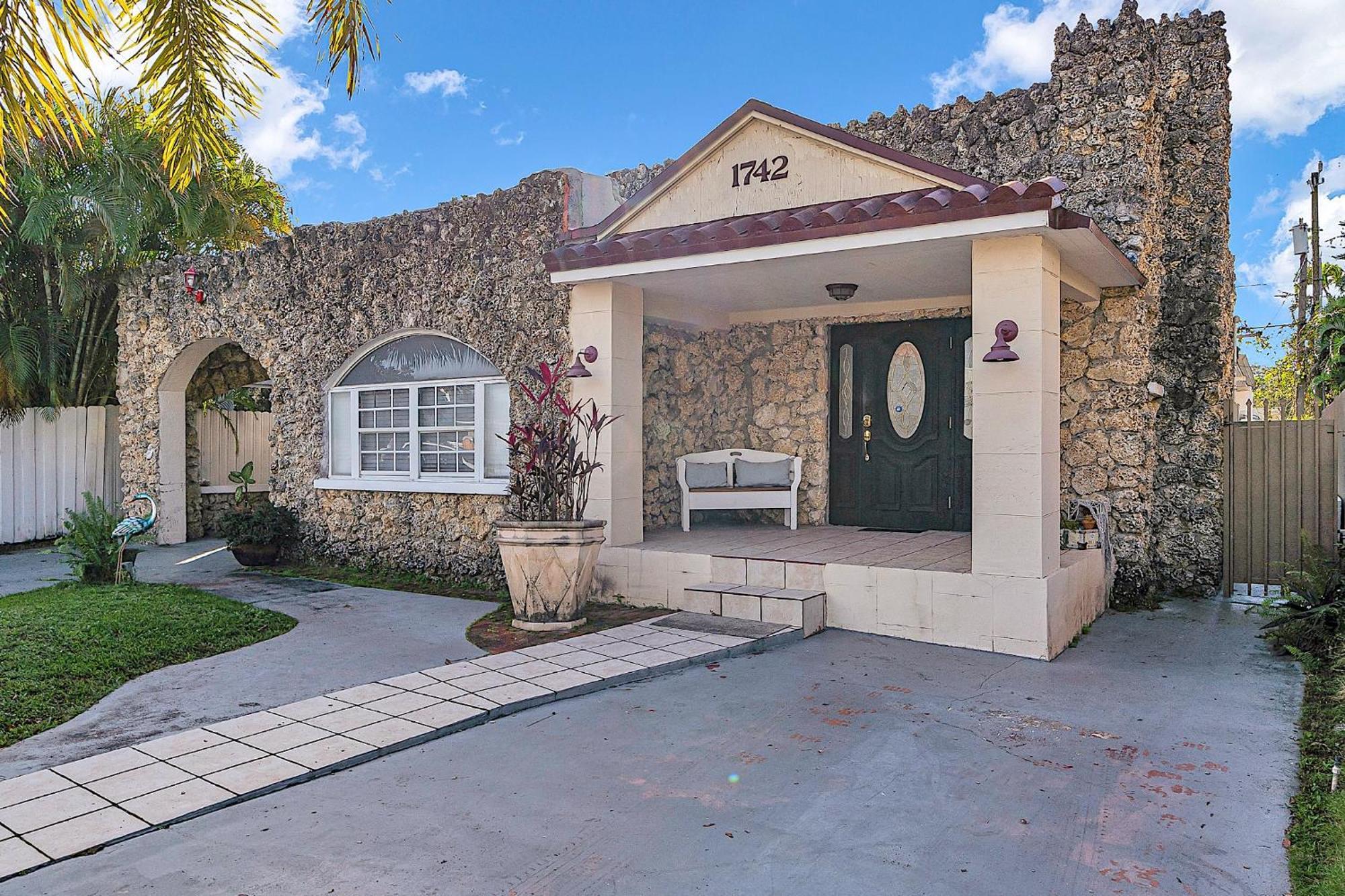 Boho Studio In Little Havana Майами Экстерьер фото